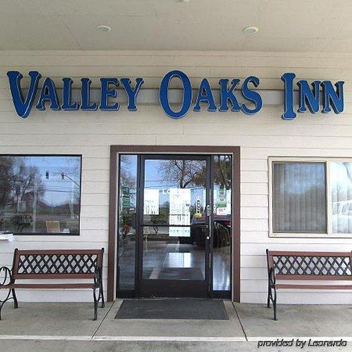 Valley Oaks Motel 2*