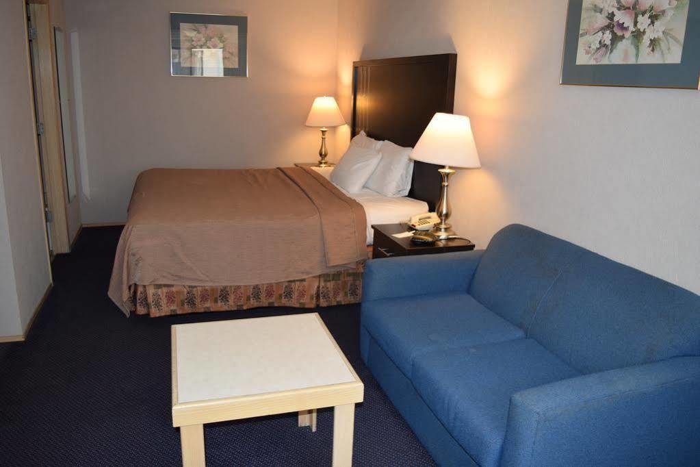 Motel Valley Oaks